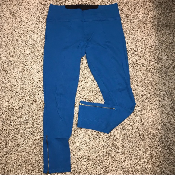 🌸Buy 1 Get 1 FREE Blue Leggings with Zippers on the bottom - Picture 1 of 2